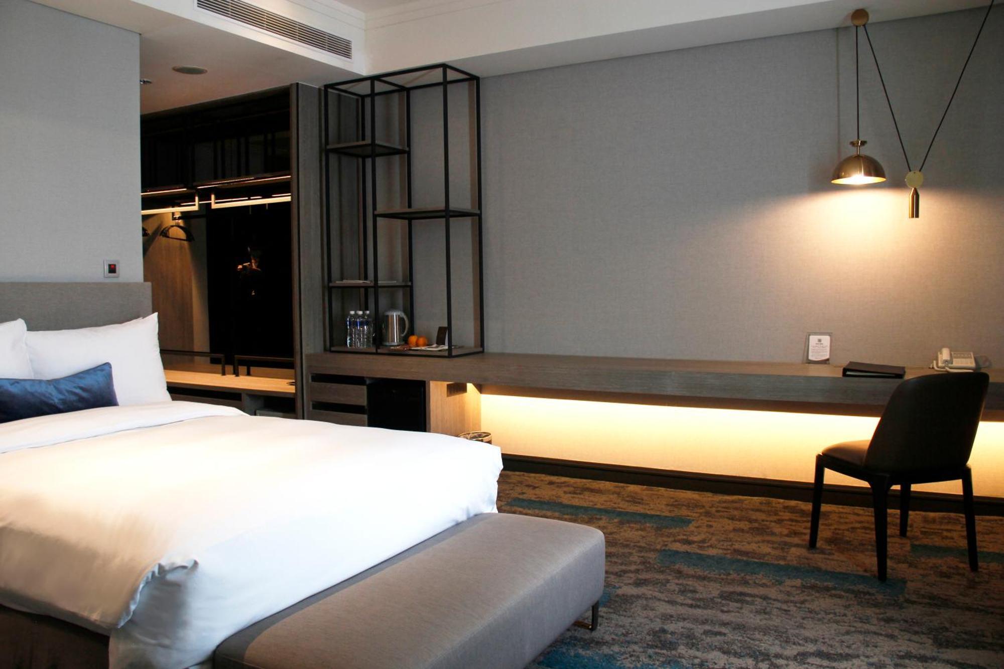 Queena Plaza Hotel Tainan Exterior photo