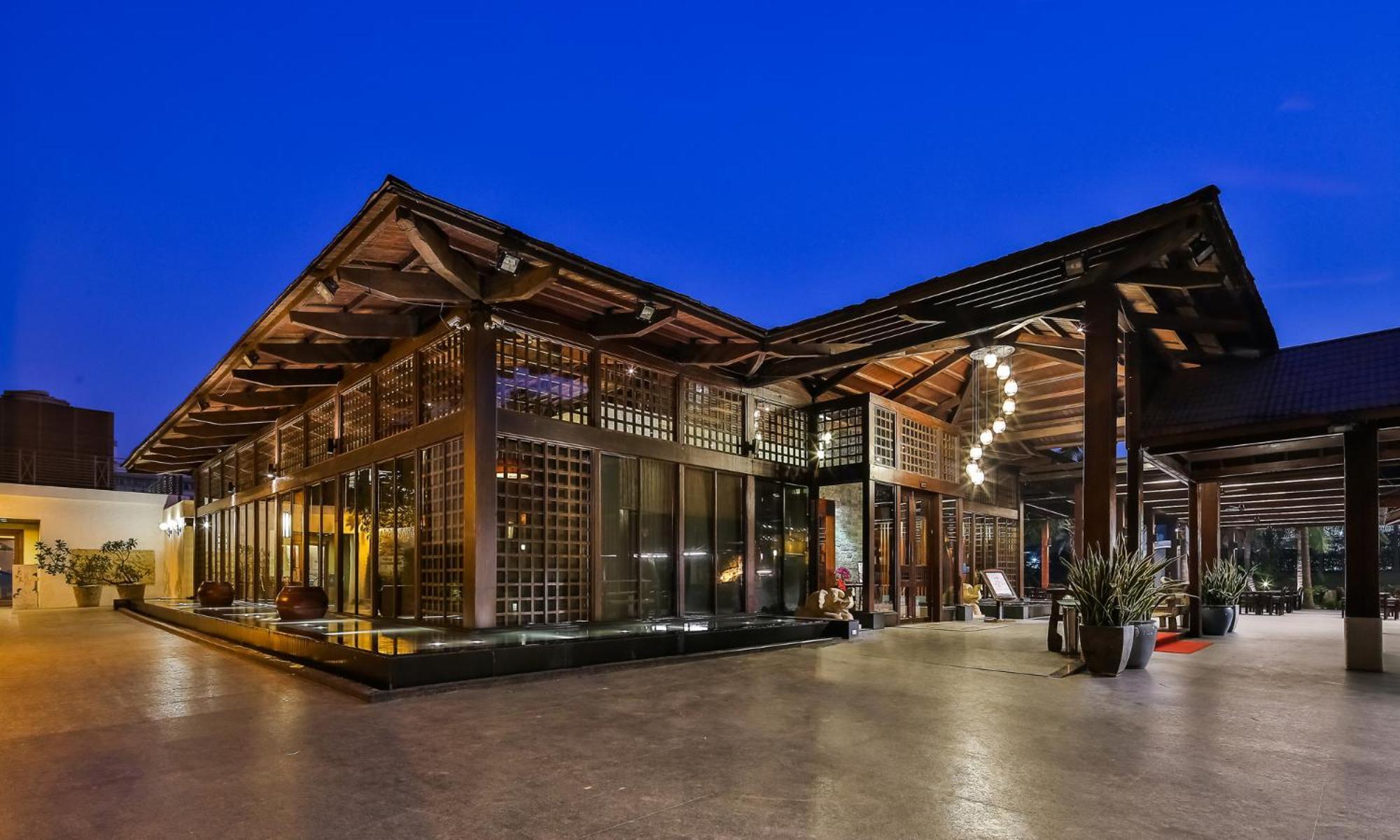 Queena Plaza Hotel Tainan Exterior photo