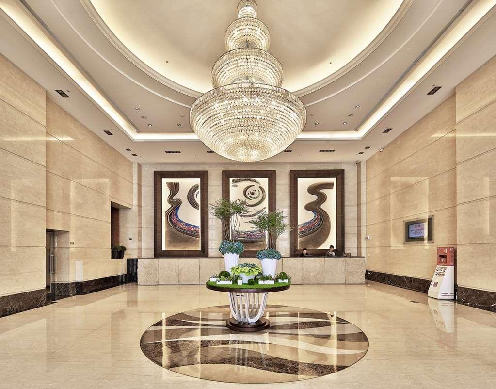 Queena Plaza Hotel Tainan Interior photo