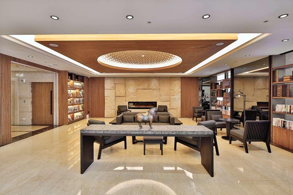 Queena Plaza Hotel Tainan Interior photo